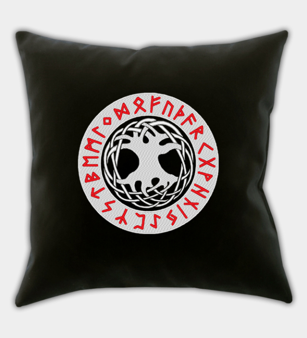 Vyšívaný povlak na polštář s Yggdrasilem